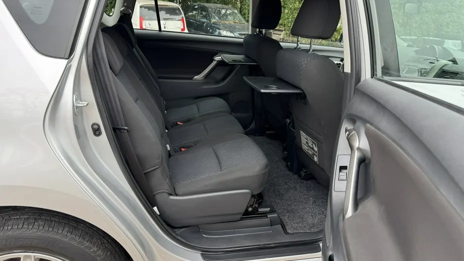 TOYOTA Verso -