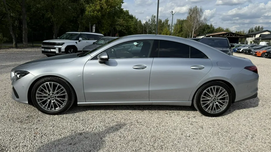 MERCEDES-BENZ CLA -
