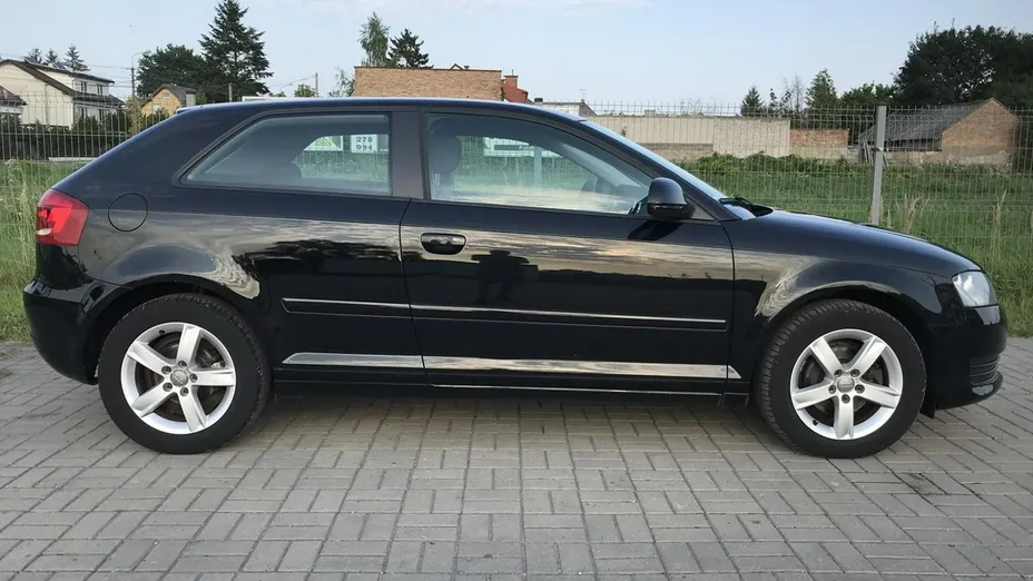 AUDI A3 -