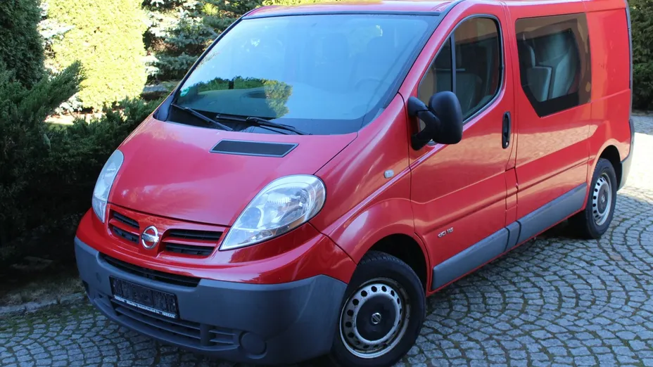 RENAULT Trafic -