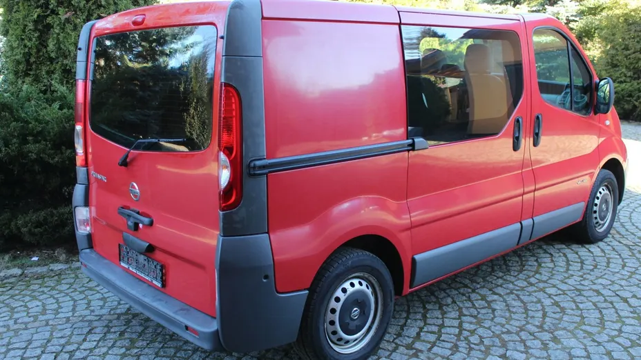 RENAULT Trafic -