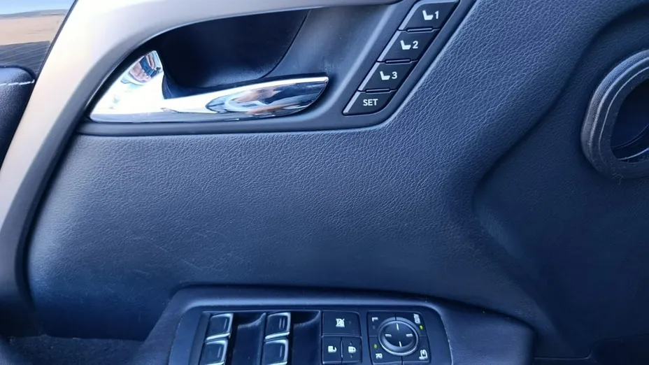LEXUS RX -