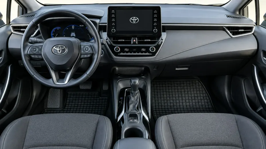 TOYOTA Corolla -