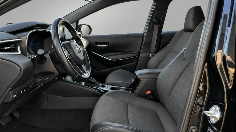 TOYOTA Corolla -