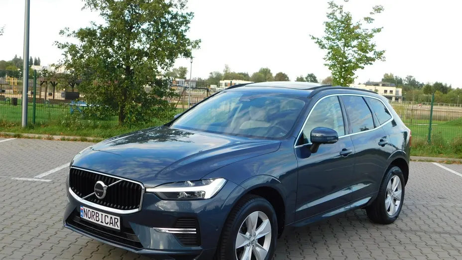 VOLVO XC60 -