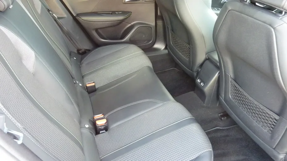 PEUGEOT 2008 -