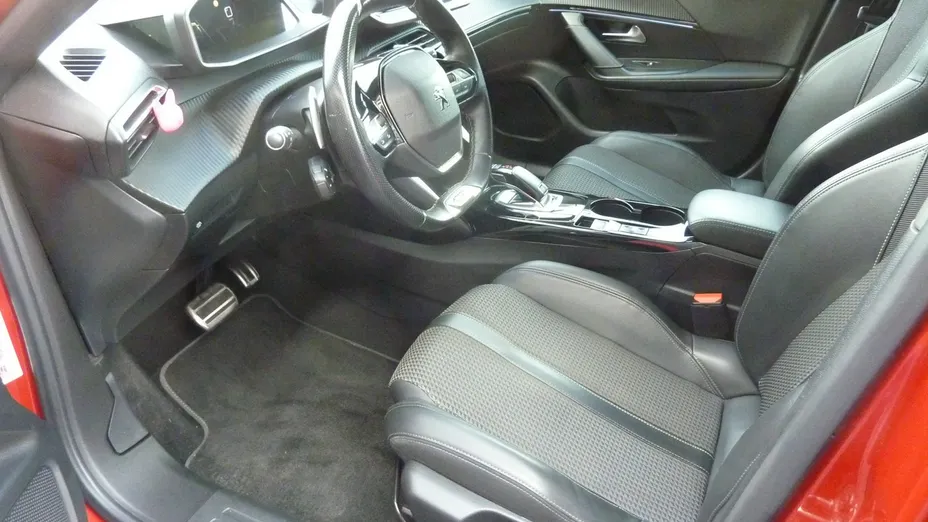 PEUGEOT 2008 -