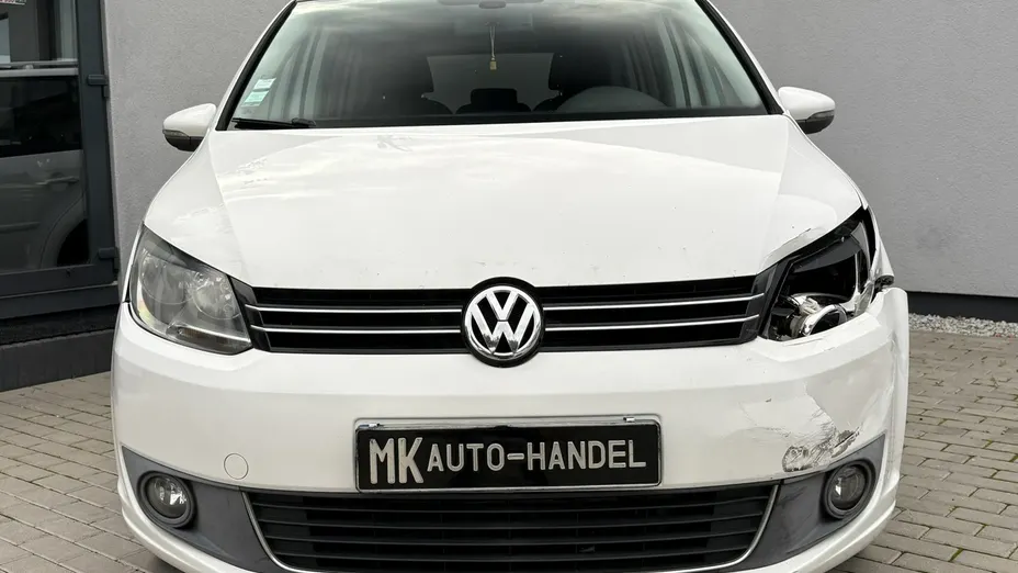 VOLKSWAGEN Touran -