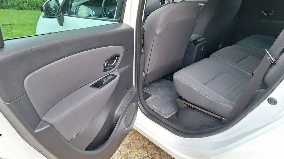RENAULT Scenic -