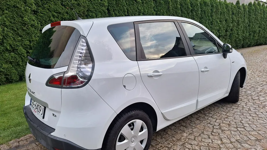 RENAULT Scenic -