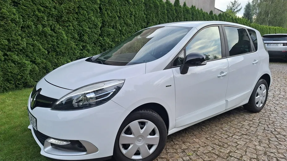 RENAULT Scenic -