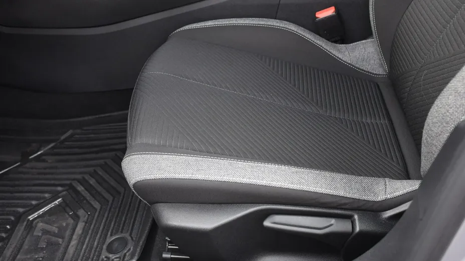 PEUGEOT 308 -