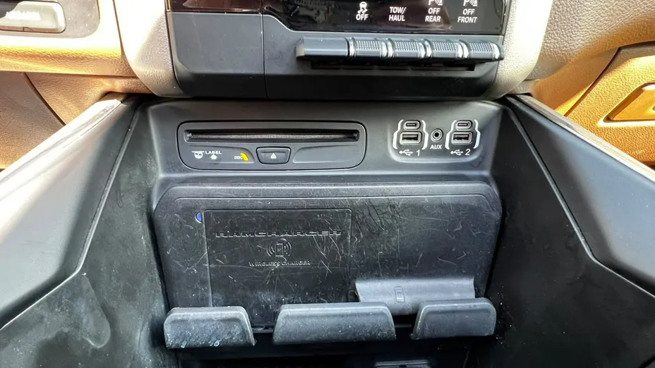RAM 1500 -