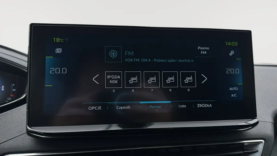 PEUGEOT 3008 -