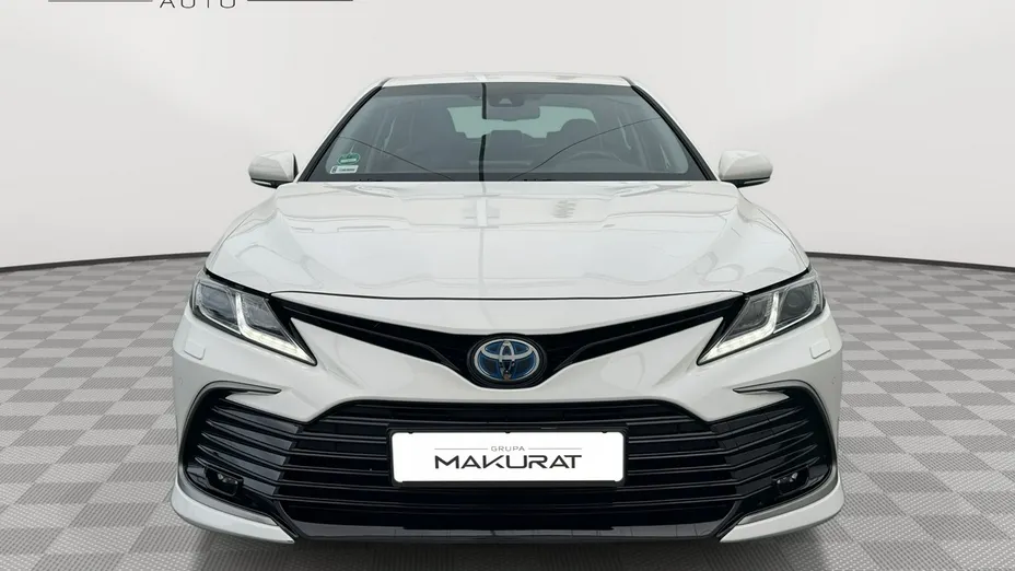 TOYOTA Camry -