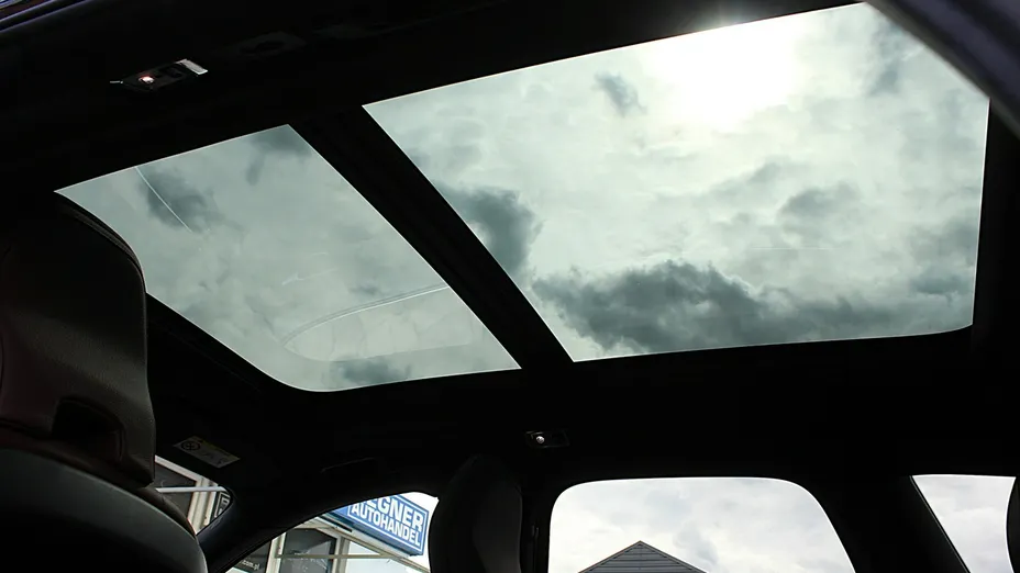 VOLVO XC60 -