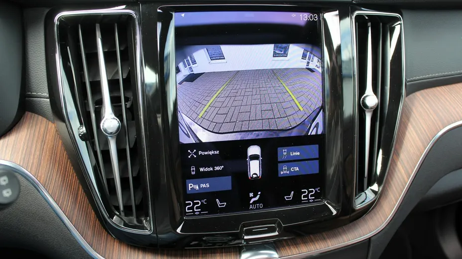 VOLVO XC60 -