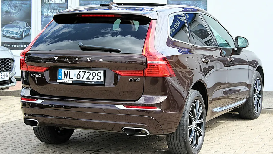 VOLVO XC60 -