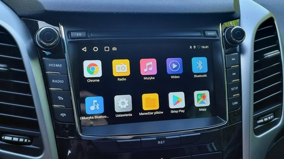 HYUNDAI i30 -