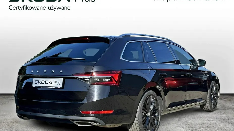 SKODA Superb -