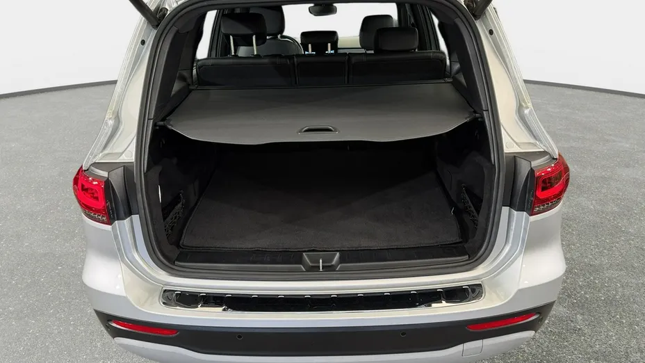 MERCEDES-BENZ GLB -
