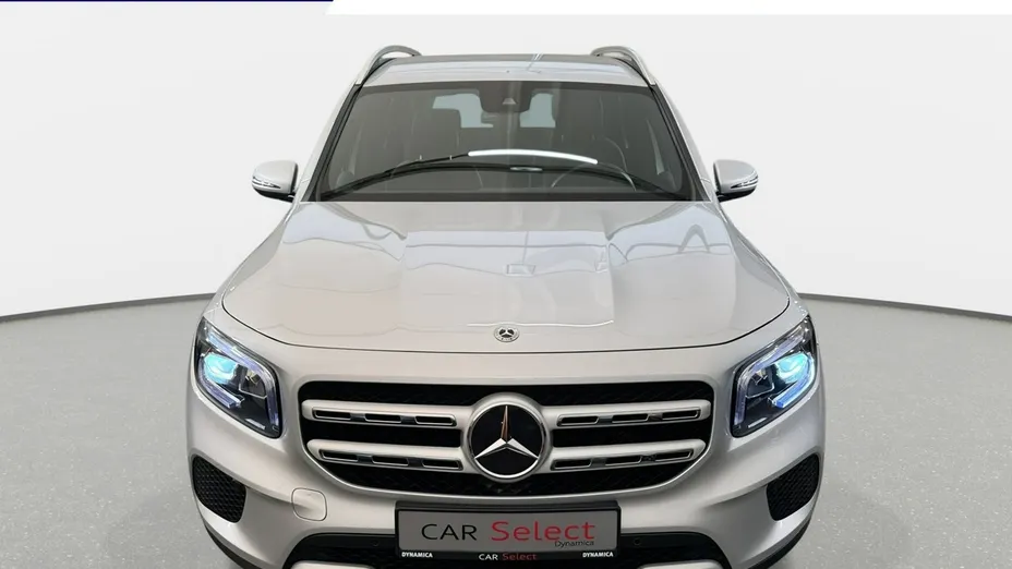 MERCEDES-BENZ GLB -