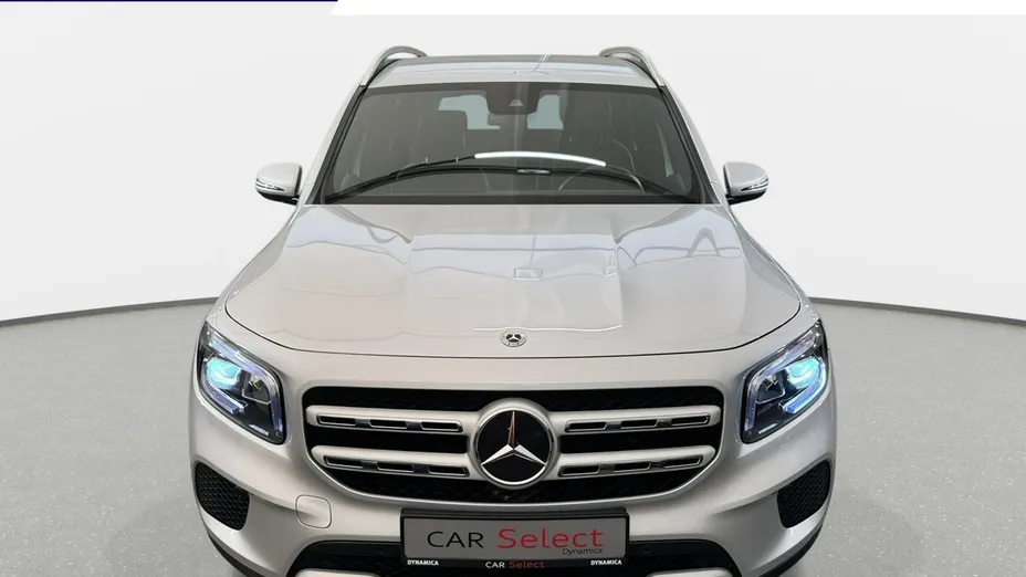 MERCEDES-BENZ GLB -