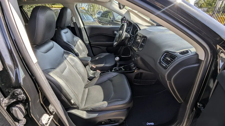 JEEP Compass -