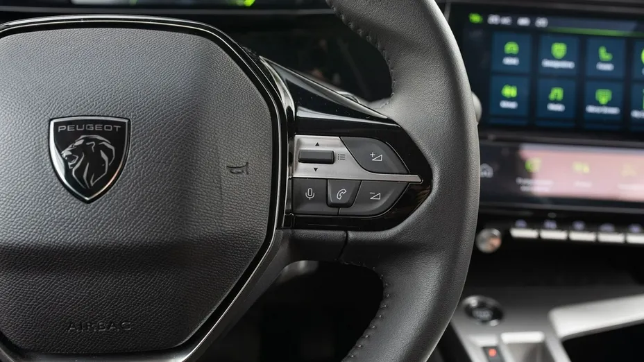 PEUGEOT 308 -
