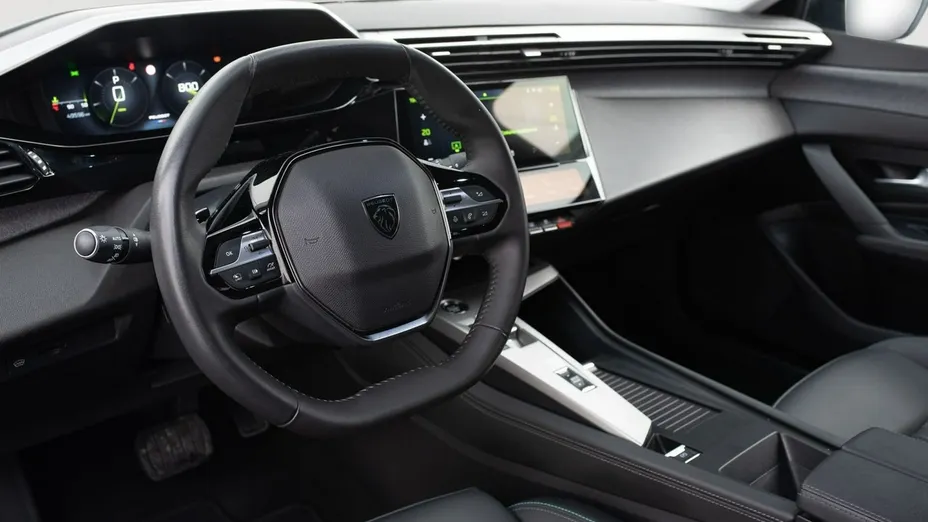 PEUGEOT 308 -