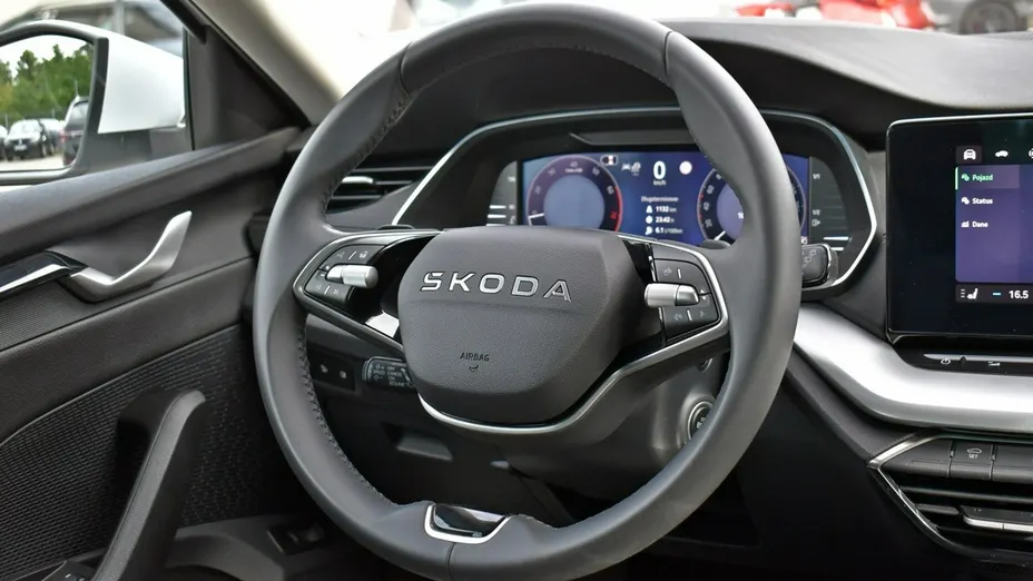 SKODA Octavia -