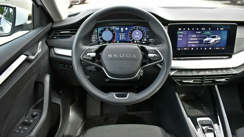 SKODA Octavia -