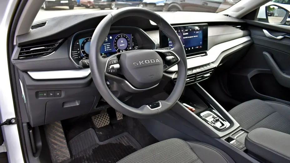 SKODA Octavia -