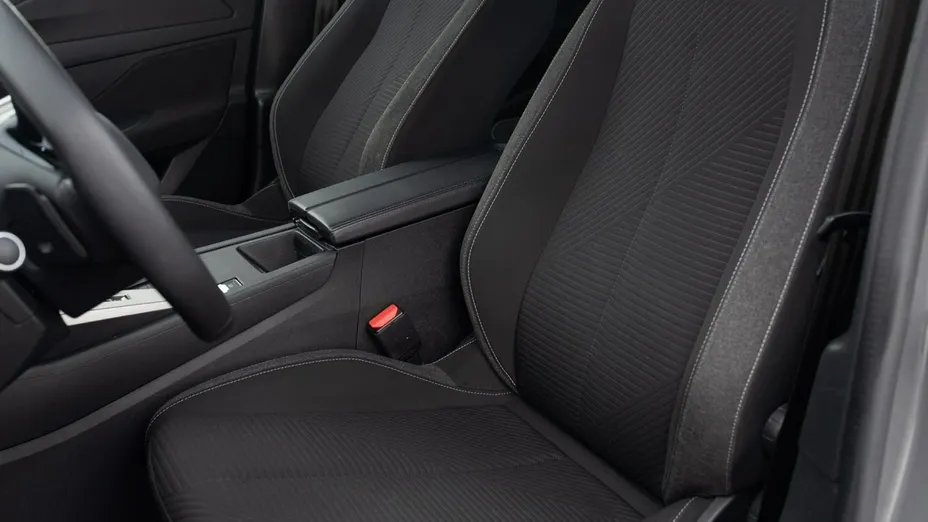 PEUGEOT 308 -
