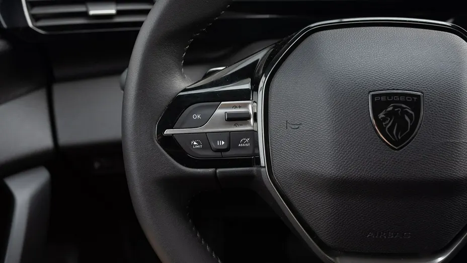 PEUGEOT 308 -