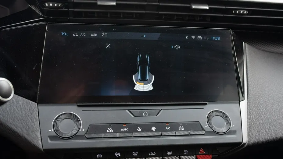 PEUGEOT 308 -