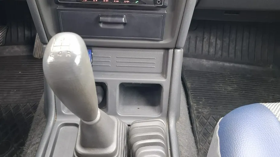 MITSUBISHI Pajero -