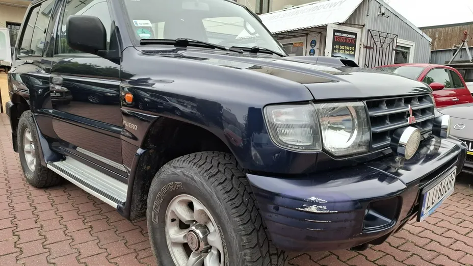 MITSUBISHI Pajero -