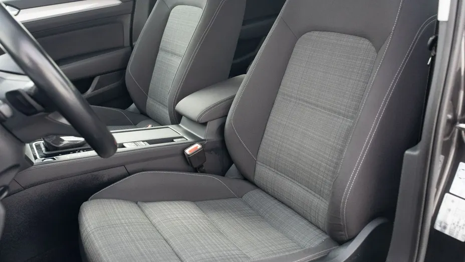 VOLKSWAGEN Passat -