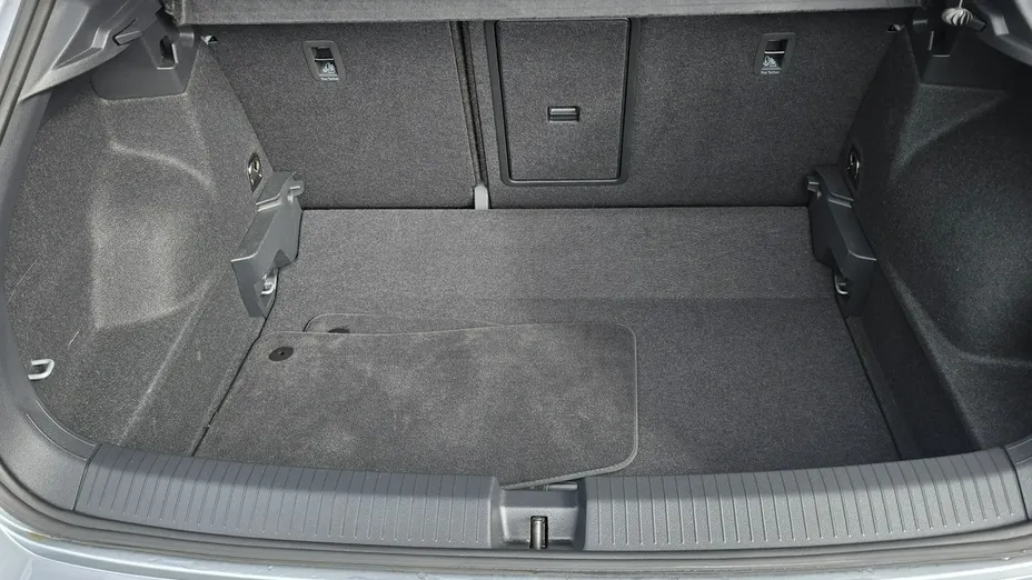 VOLKSWAGEN T-ROC -