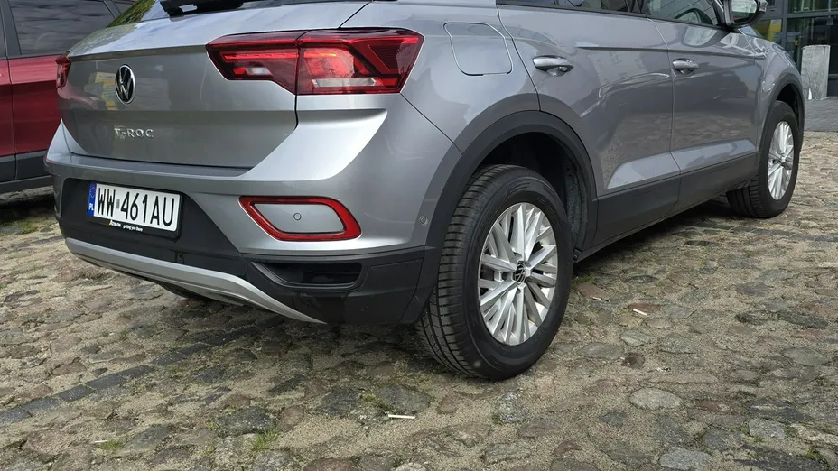 VOLKSWAGEN T-ROC -