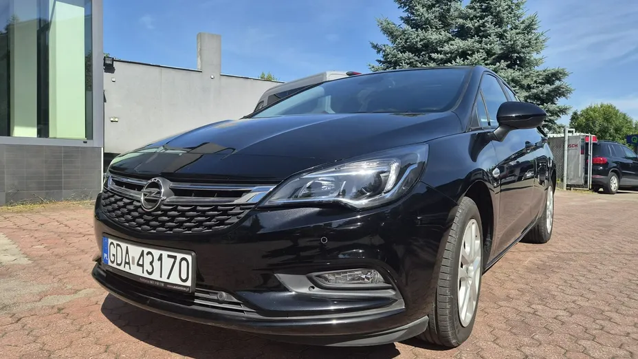 OPEL Astra -
