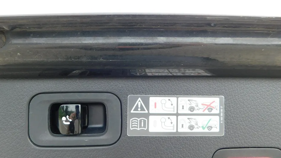 MERCEDES-BENZ C Klasa -