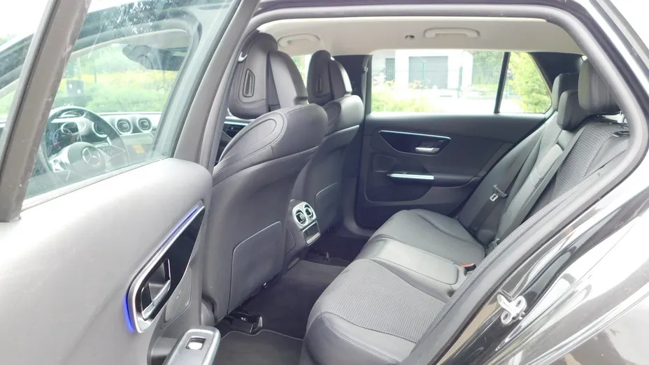 MERCEDES-BENZ C Klasa -