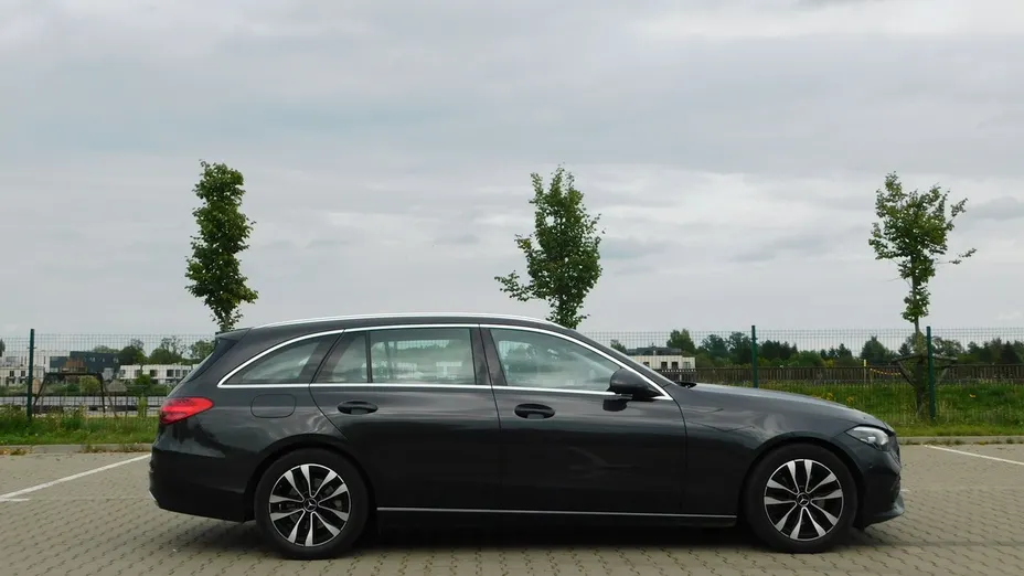 MERCEDES-BENZ C Klasa -
