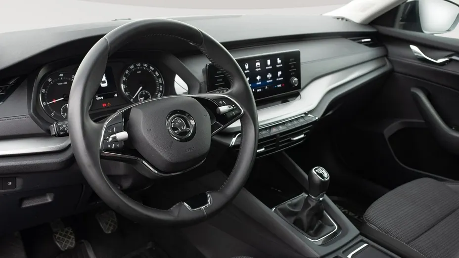 SKODA Octavia -