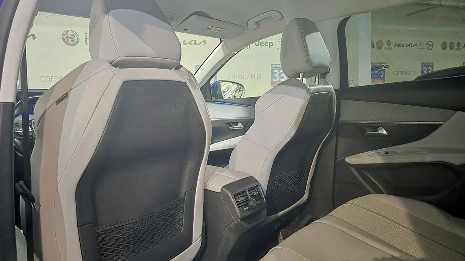 PEUGEOT 3008 -