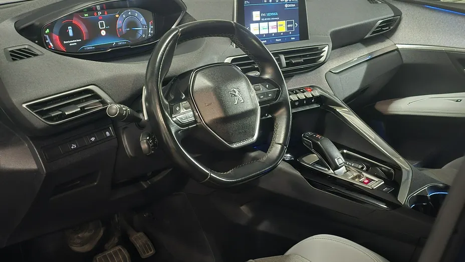 PEUGEOT 3008 -