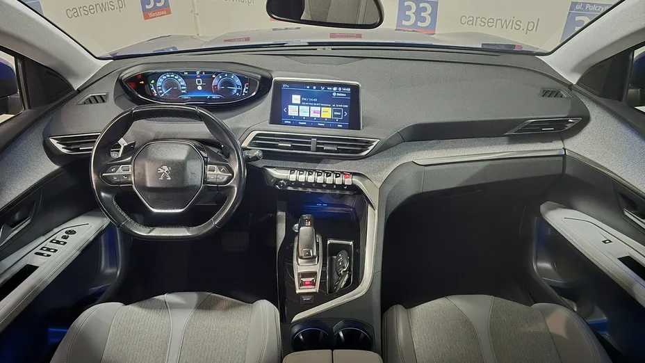 PEUGEOT 3008 -