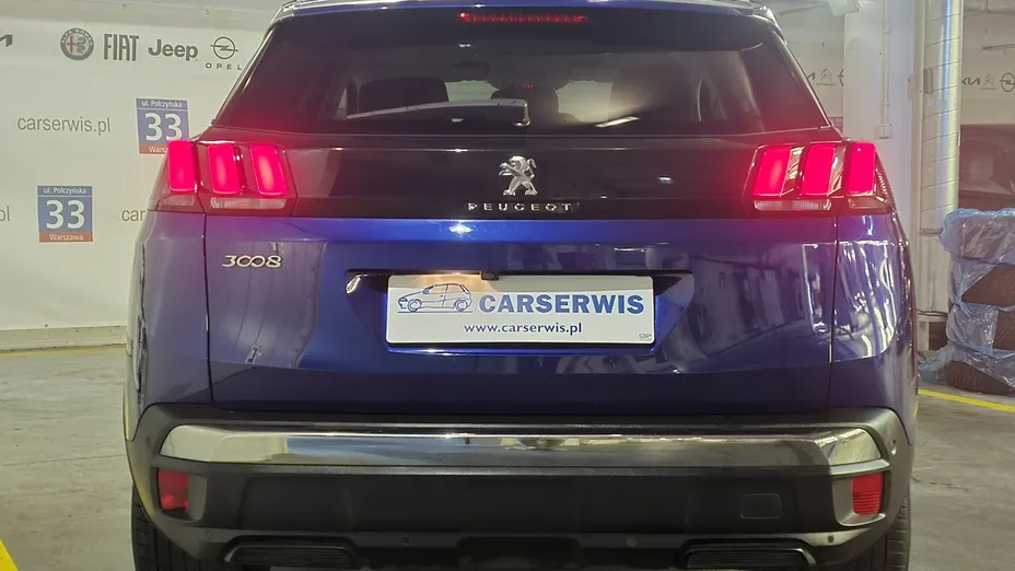 PEUGEOT 3008 -